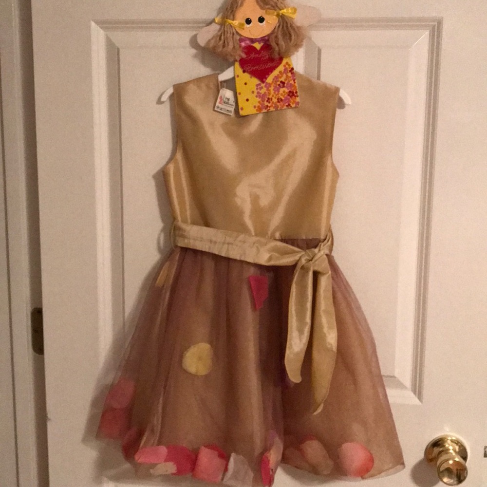 Girls dress